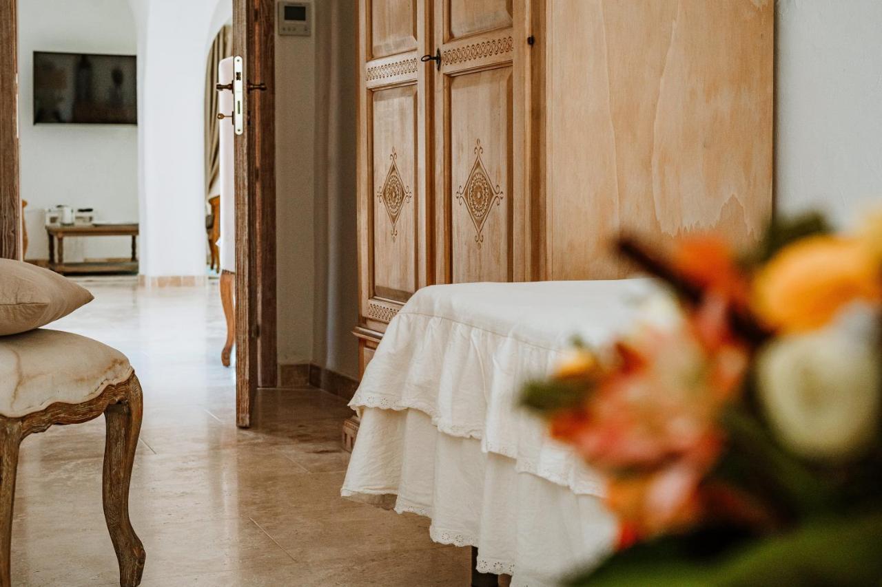 Hotel Pulicinu Baja Sardinia Kültér fotó