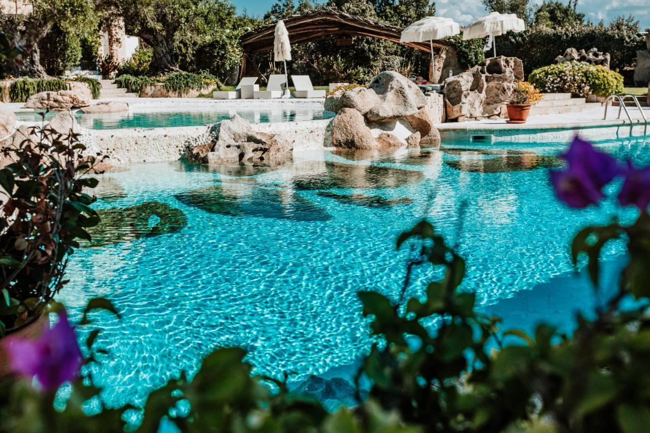 Hotel Pulicinu Baja Sardinia Kültér fotó