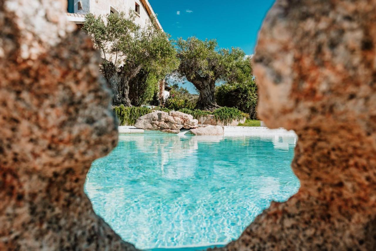 Hotel Pulicinu Baja Sardinia Kültér fotó