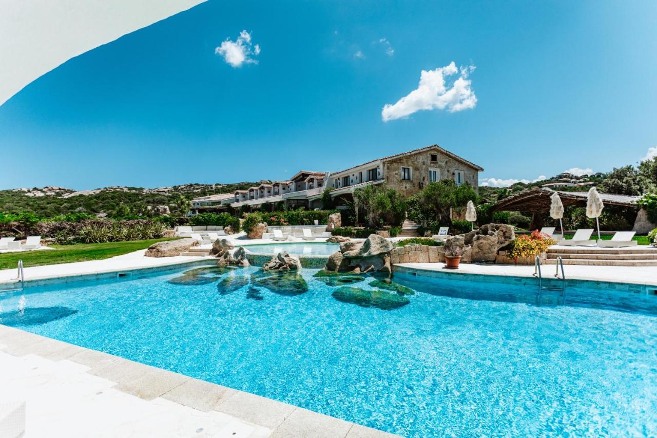 Hotel Pulicinu Baja Sardinia Kültér fotó