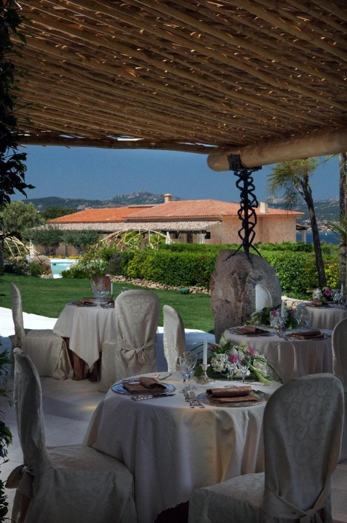 Hotel Pulicinu Baja Sardinia Kültér fotó