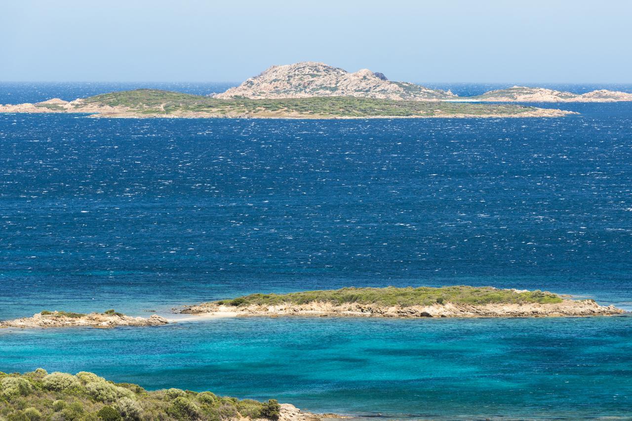Hotel Pulicinu Baja Sardinia Kültér fotó