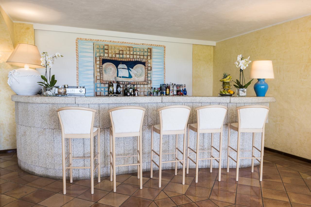 Hotel Pulicinu Baja Sardinia Kültér fotó